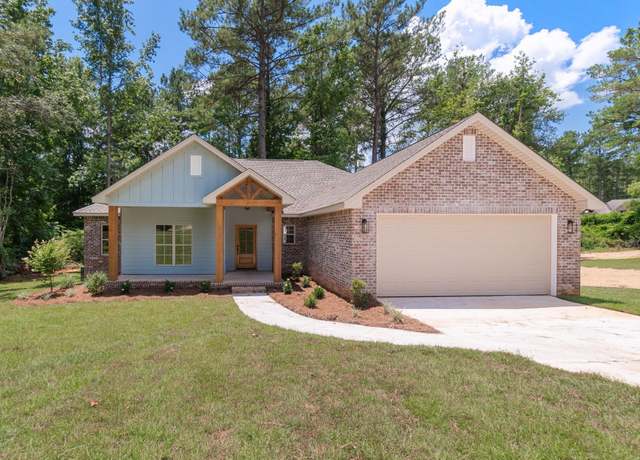 Property at 31 Pine Meadow Loop, Hattiesburg, MS 39402, 4 beds, 2 baths