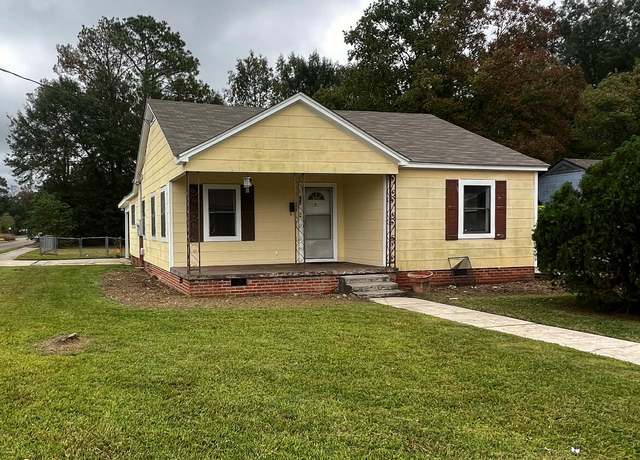 Property at 423 Kimball Ave, Hattiesburg, MS 39401, 3 beds, 2 baths