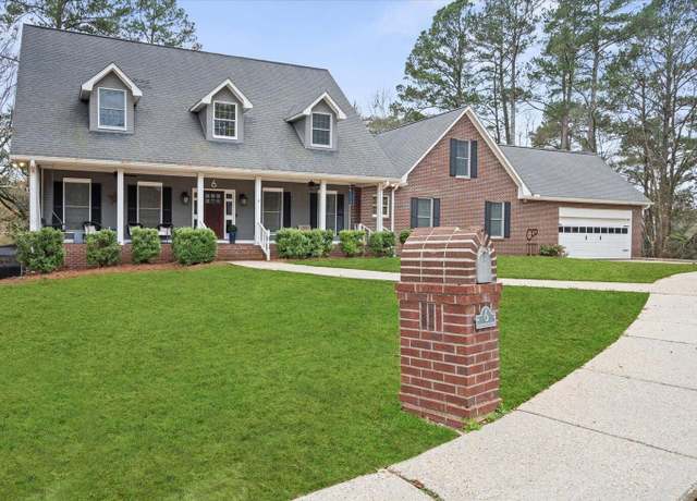 Property at 6 Stonesthrow Dr, Laurel, MS 39440, 5 beds, 4.5 baths