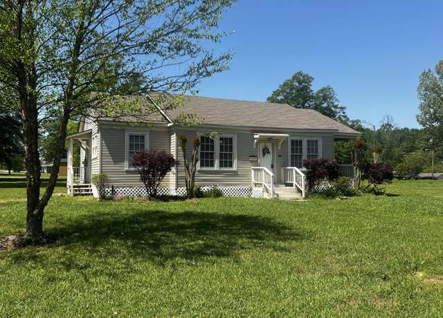 Property at 200 N 23rd Ave, Hattiesburg, MS 39401, 2 beds, 1 bath