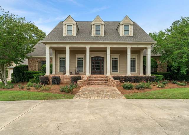 Property at 122 Bellewood Rd, Hattiesburg, MS 39402, 4 beds, 3.5 baths