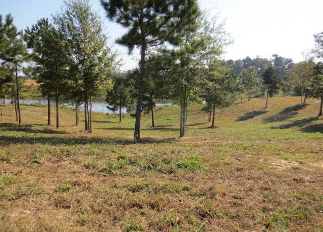 Property at 6 Eva Dr, Ellisville, MS 39437