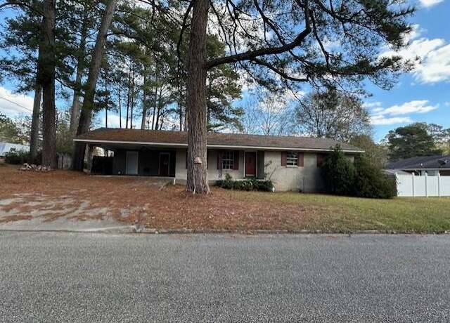 Property at 1304 N Park Ave, Columbia, MS 39429, 3 beds, 2 baths