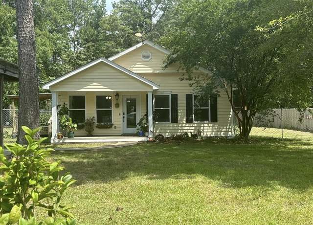 Property at 706 Camp Dantzler Rd, Hattiesburg, MS 39201, 3 beds, 2 baths