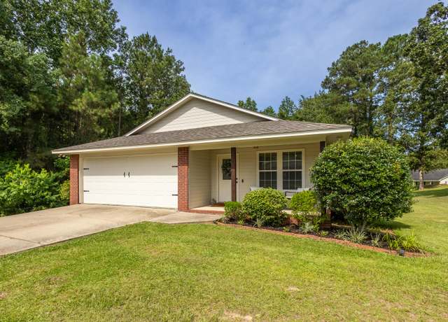 Property at 353 Delta Dr, Hattiesburg, MS 39402, 3 beds, 2 baths