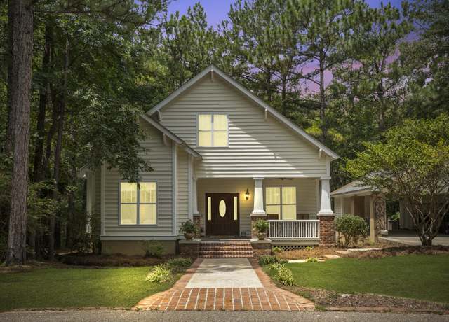 Property at 3 N Stoneridge, Hattiesburg, MS 39402, 3 beds, 2.5 baths