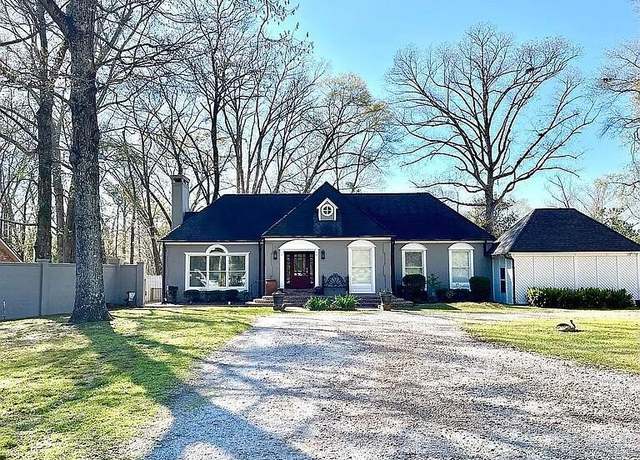 Property at 38 Old Ross Acres, Columbia, MS 39429, 4 beds, 2.5 baths