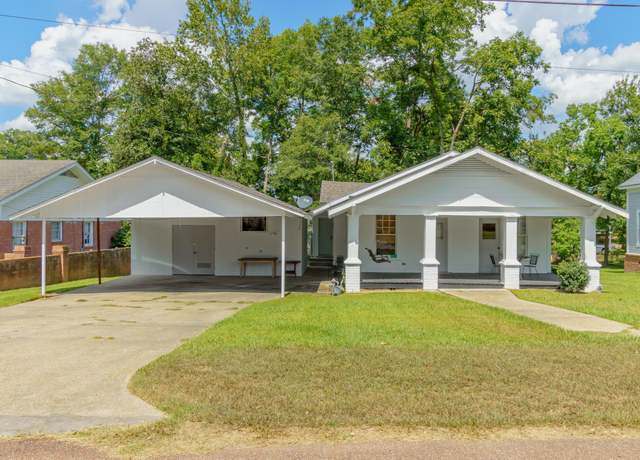 Property at 203 S 3rd, Collins, MS 39428, 2 beds, 1 bath