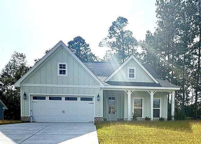 Property at 19 S Founders Way, Hattiesburg, MS 39401, 3 beds, 2 baths