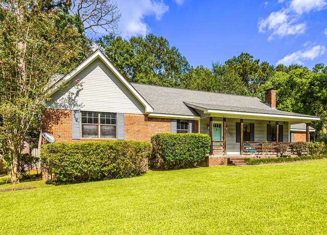 Property at 606 Maplewood, Hattiesburg, MS 39402, 3 beds, 2 baths