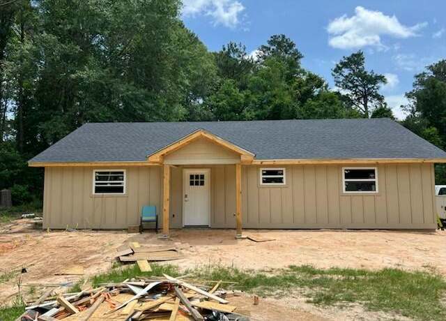 Property at 125 Old Hwy 15 S, Ellisville, MS 39437, 3 beds, 2 baths