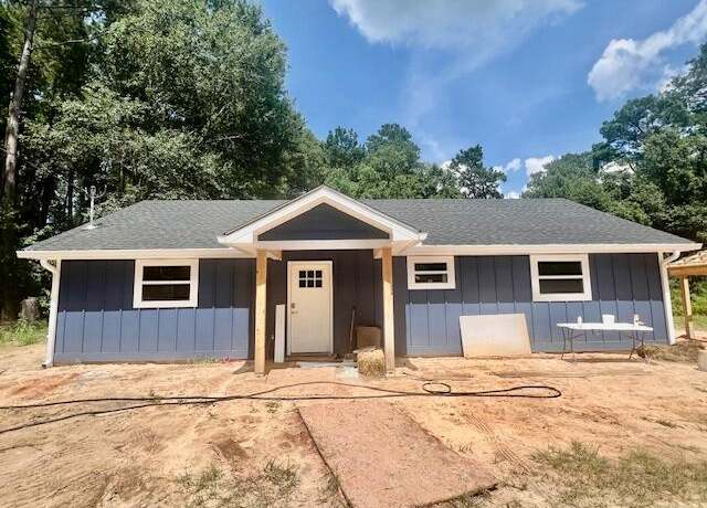 Property at 125 Old Hwy 15 S, Ellisville, MS 39437, 3 beds, 2 baths