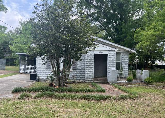Property at 1205 Gill St, Columbia, MS 39429, 2 beds, 2 baths