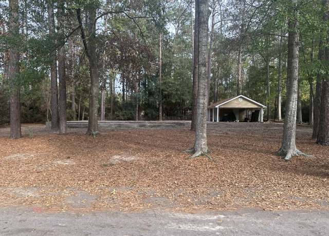 Property at 1008 Windsor Dr, Hattiesburg, MS 39401