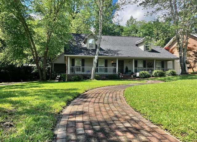 Property at 110 Merianne Dr, Hattiesburg, MS 39402, 3 beds, 2.5 baths