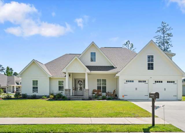 Property at 2 S Founders Way Cir, Hattiesburg, MS 39401, 4 beds, 3.5 baths