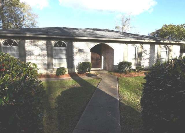 Property at 1970 National Guard Rd, Columbia, MS 39429, 4 beds, 2.5 baths