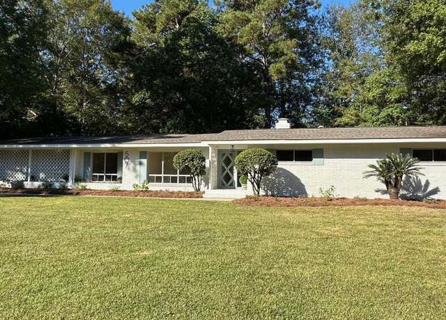 Property at 507 S 28th Ave, Hattiesburg, MS 39402, 4 beds, 2 baths