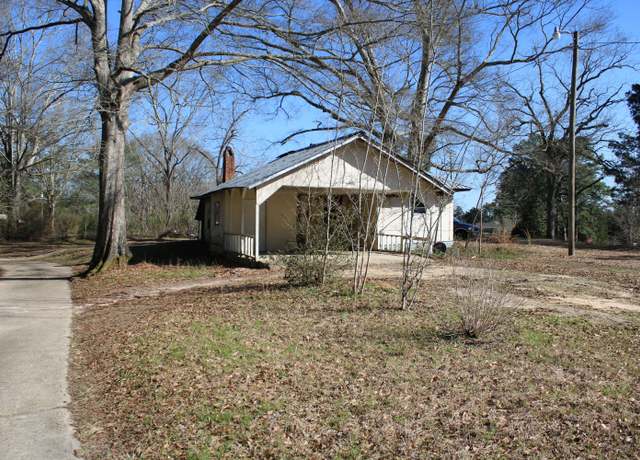Property at 423 Shady School Rd, Laurel, MS 39443, 3 beds, 2 baths
