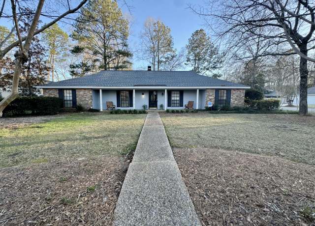 Property at 1302 Sandlewood Dr, Hattiesburg, MS 39402, 4 beds, 3 baths