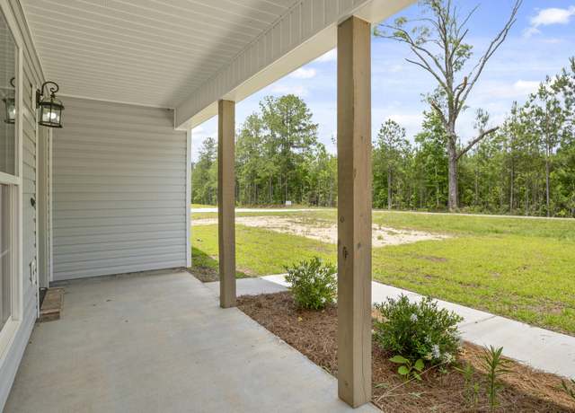 Property at 1003 Browns Bridge Rd, Hattiesburg, MS 39401, 4 beds, 2 baths