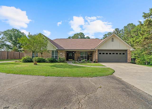 Property at 8280 US Hwy 98, Sumrall, MS 39482, 3 beds, 2.5 baths