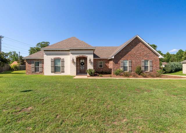 Property at 2 Fieldpointe, Petal, MS 39465, 3 beds, 2 baths