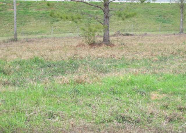 Property at 13 Josie Dr, Ellisville, MS 39437