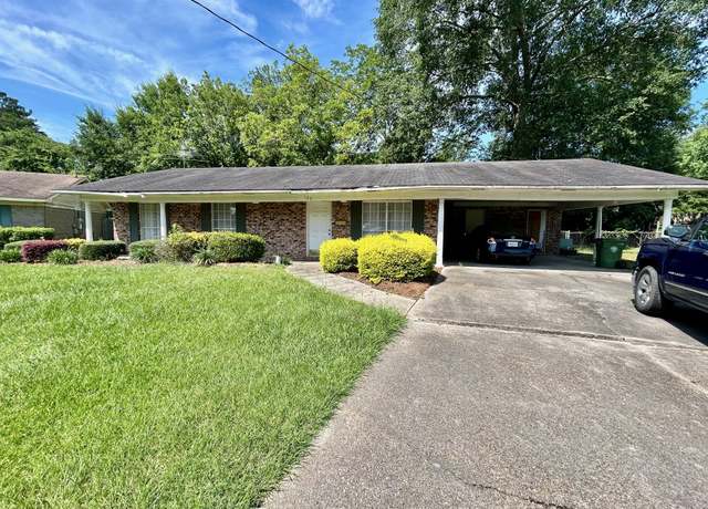 Property at 123 City Park Cir, Hattiesburg, MS 39401, 4 beds, 2 baths