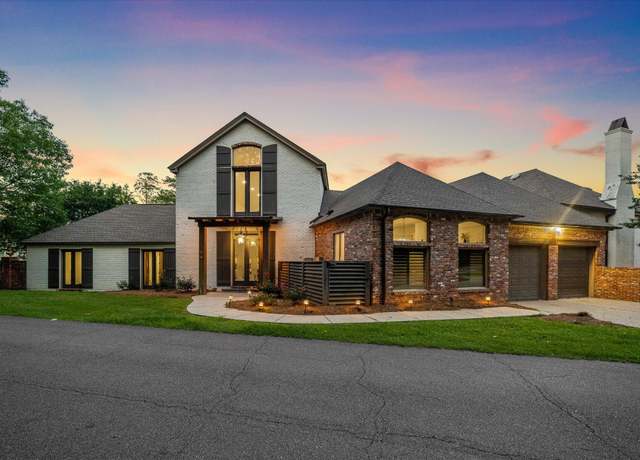 Property at 94 Canebrake Blvd, Hattiesburg, MS 39402, 5 beds, 4.5 baths