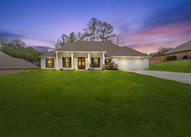 Property at 5534 W 4th, Hattiesburg, MS 39402, 4 beds, 3.5 baths