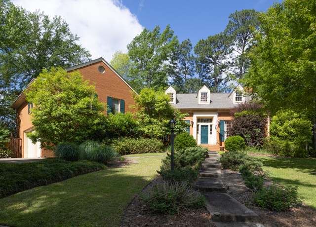 Property at 601 Mackwood Dr, Hattiesburg, MS 39402, 5 beds, 4 baths