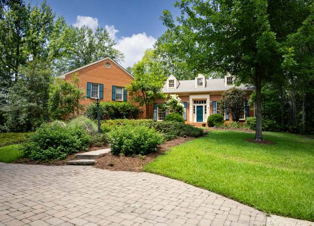 Property at 601 Mackwood Dr, Hattiesburg, MS 39402, 5 beds, 4 baths