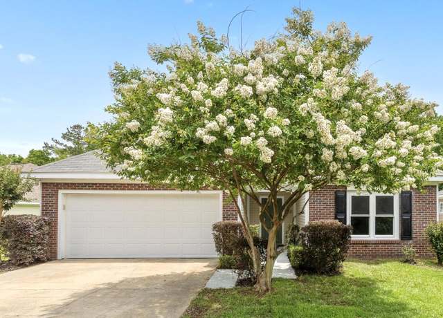 Property at 120 Huntington Dr, Hattiesburg, MS 39402, 3 beds, 2 baths