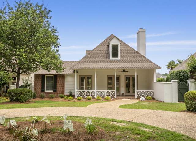 Property at 6 Waverly, Hattiesburg, MS 39402, 3 beds, 2.5 baths
