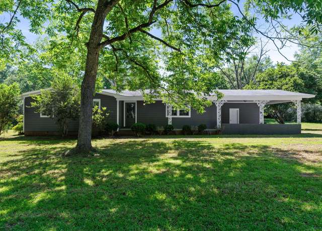 Property at 103 E Shivers St, Mount Olive, MS 39119, 3 beds, 2 baths