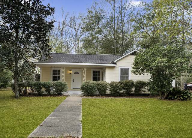Property at 210 Ford Dr, Petal, MS 39465, 3 beds, 1 bath
