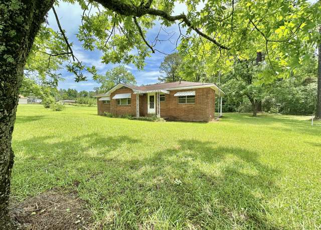 Property at 158 Robert Baggett Rd, Columbia, MS 39429, 3 beds, 1.5 baths