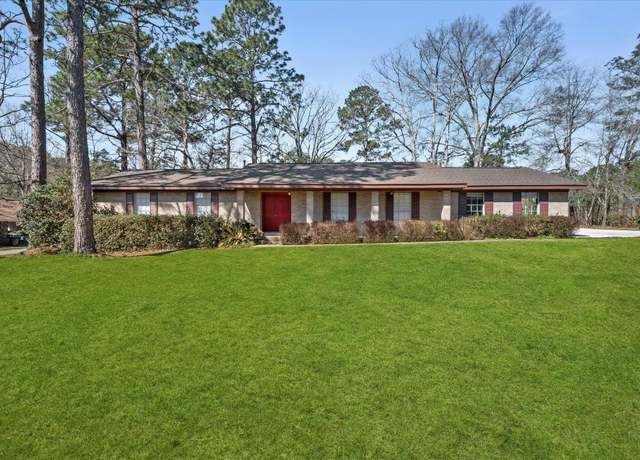 Property at 611 Southeast Cir, Hattiesburg, MS 39402, 3 beds, 2 baths