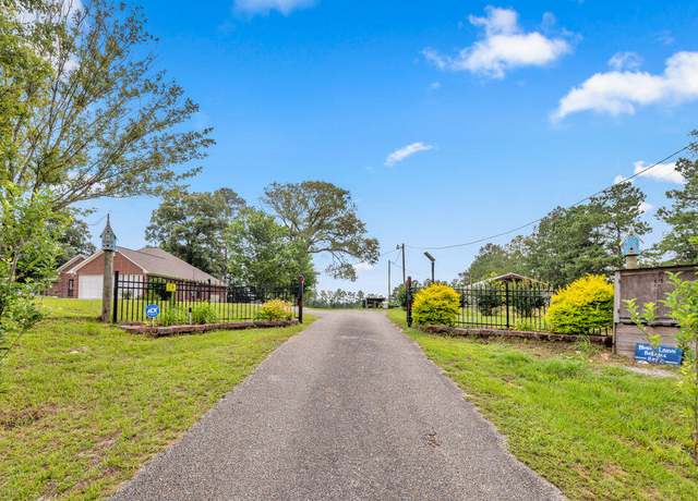 Property at 4613 Us-84, Waynesboro, MS 39367, 3 beds, 2 baths