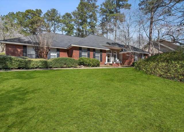 Property at 521 Green Hills Dr, Hattiesburg, MS 39402, 4 beds, 2 baths