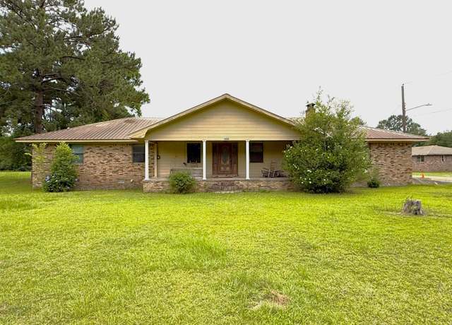 Property at 1800 James St, Hattiesburg, MS 39401, 3 beds, 2 baths