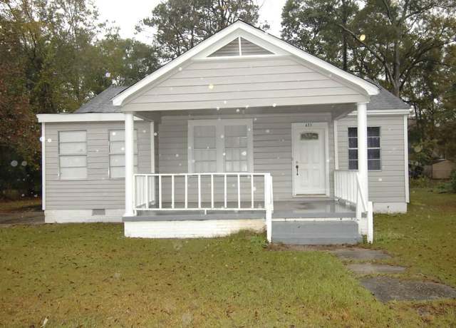 Property at 435 Lafayette St, Columbia, MS 39429, 4 beds, 1.5 baths