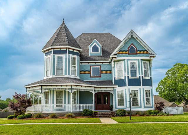 Property at 414 Legacy Blvd, Hattiesburg, MS 39402, 4 beds, 4.5 baths
