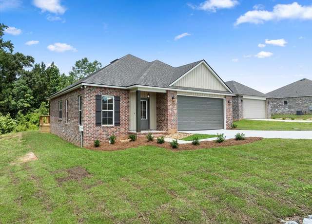 Property at 18 Golden Oak St, Hattiesburg, MS 39402, 3 beds, 2 baths