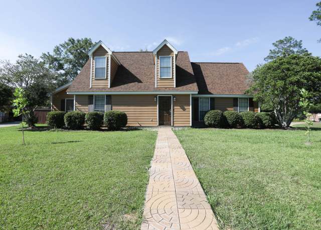 Property at 201 Chesterfield Rd, Hattiesburg, MS 39402, 3 beds, 2.5 baths