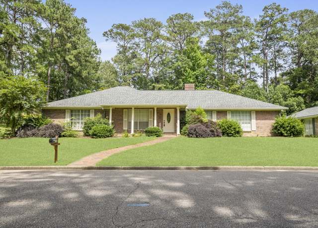 Property at 1504 Ridgewood, Columbia, MS 39429, 4 beds, 3 baths