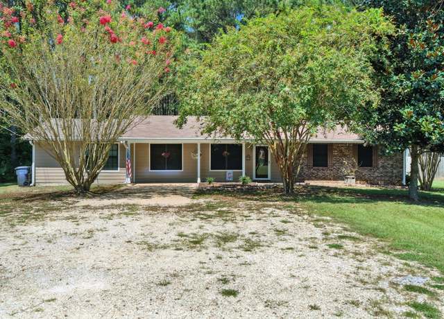 Property at 1751 Ms-18, Louin, MS 39338, 4 beds, 3 baths