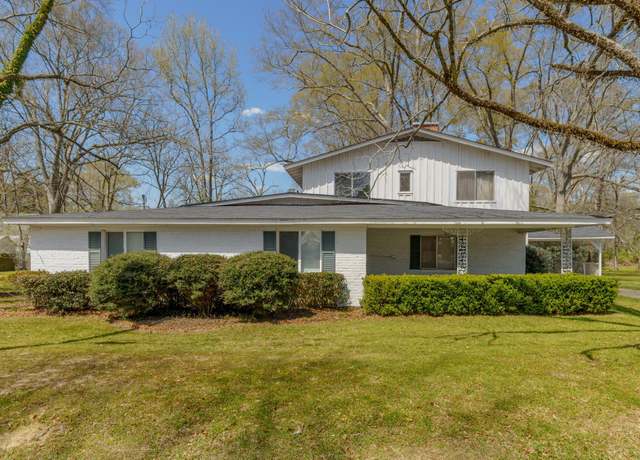 Property at 204 Pine, Seminary, MS 39479, 4 beds, 3 baths