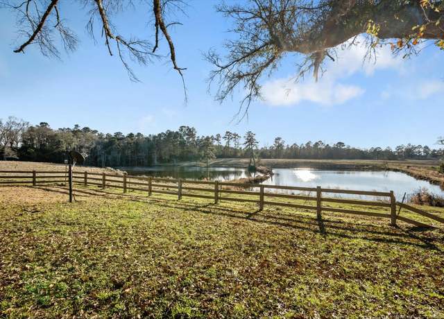 Property at 60 Hardy Hodge Rd, Laurel, MS 39443, 3 beds, 4 baths